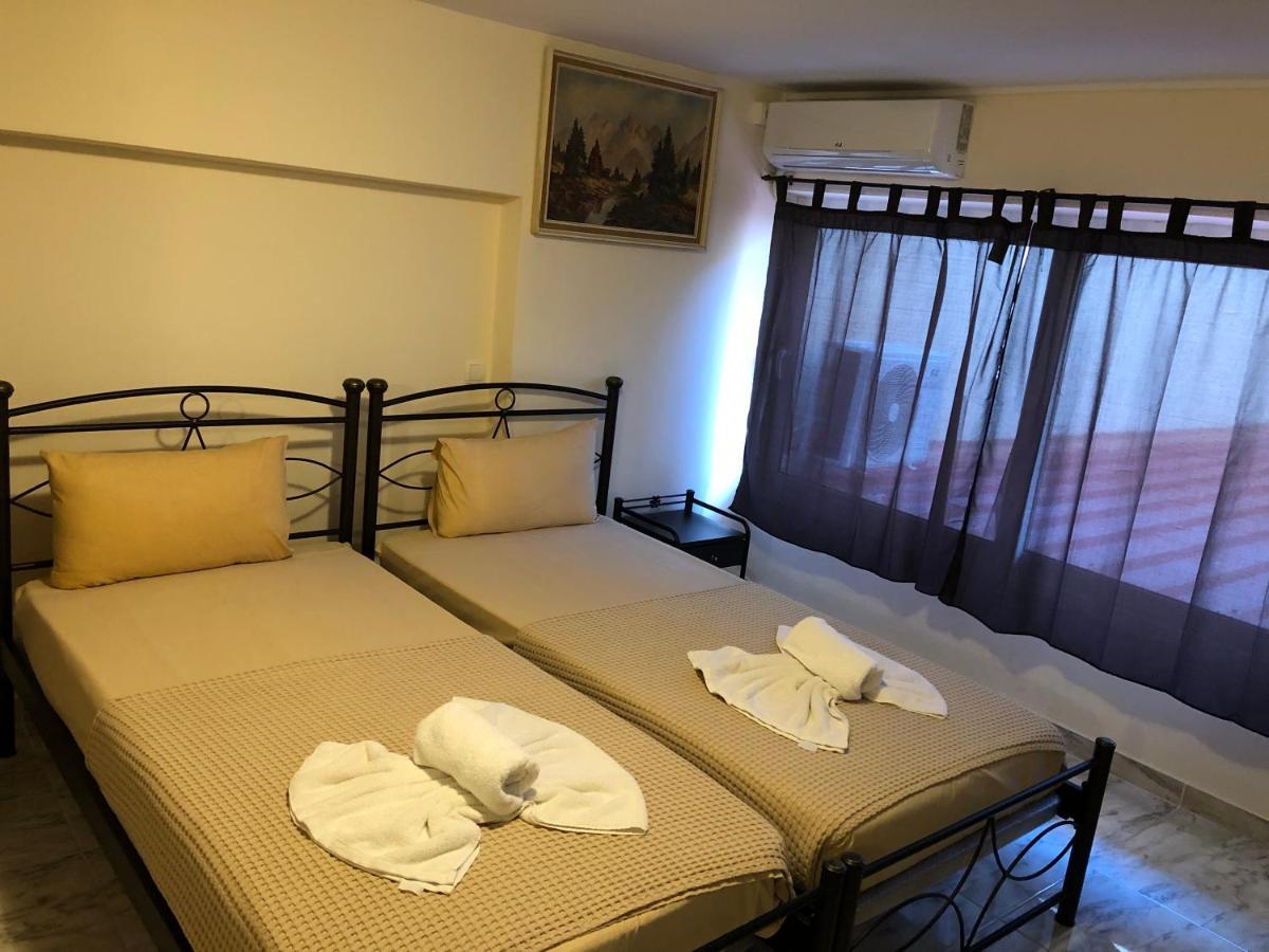 Nikolakakis Rooms Lavrio Kültér fotó