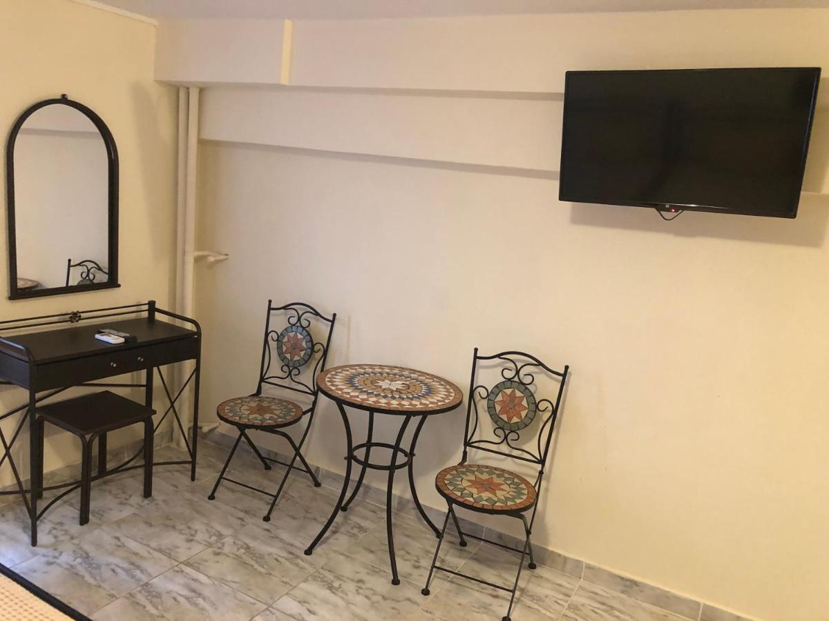Nikolakakis Rooms Lavrio Kültér fotó