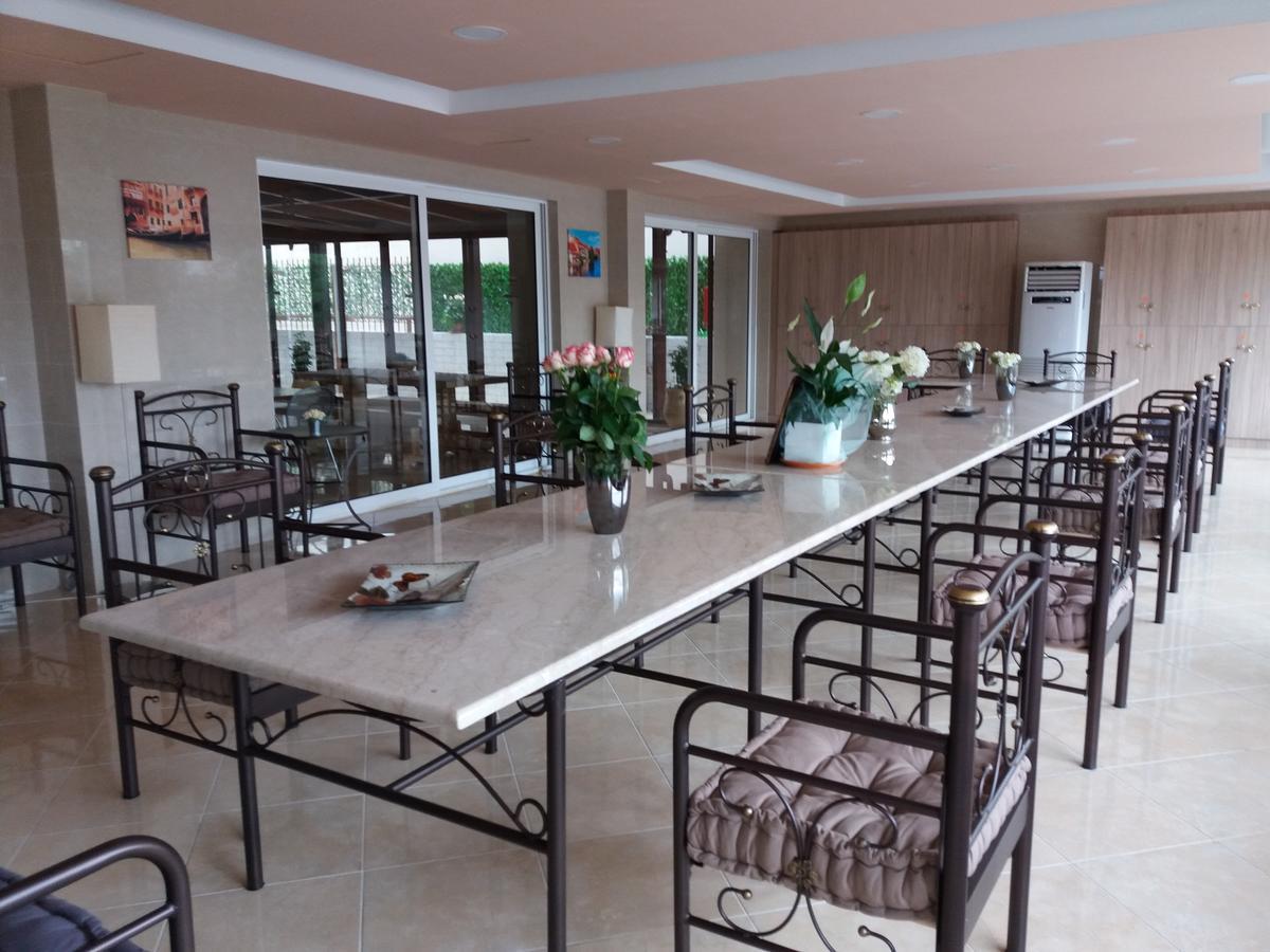 Nikolakakis Rooms Lavrio Kültér fotó