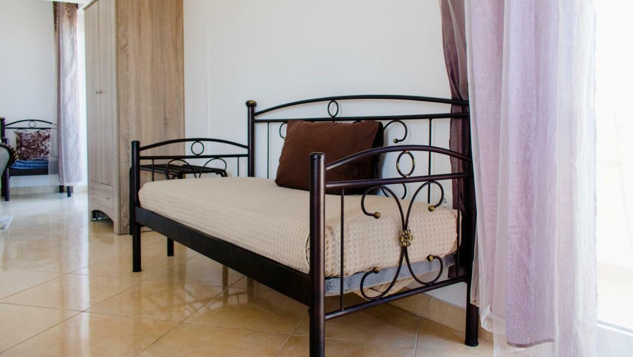 Nikolakakis Rooms Lavrio Kültér fotó