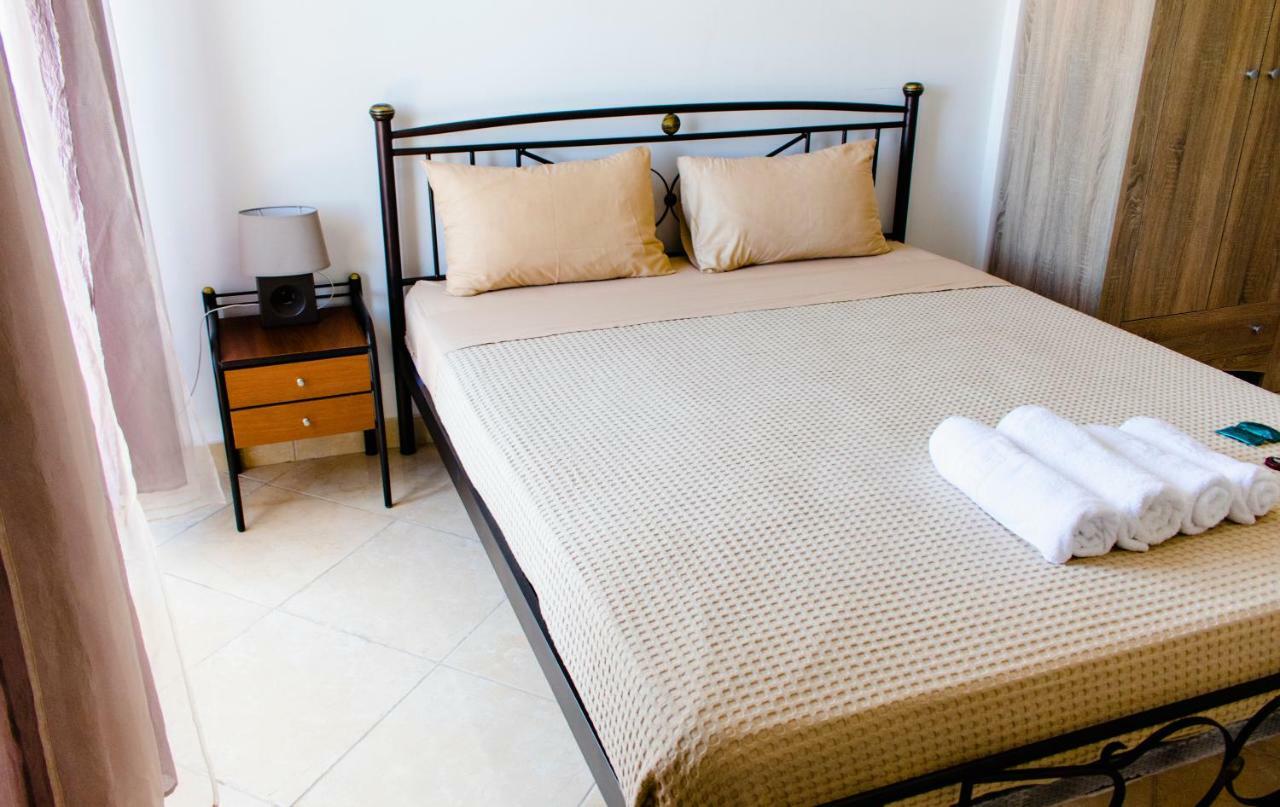 Nikolakakis Rooms Lavrio Kültér fotó